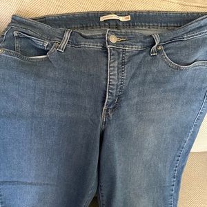 Levi’s plus size 414 relaxed straight leg jeans